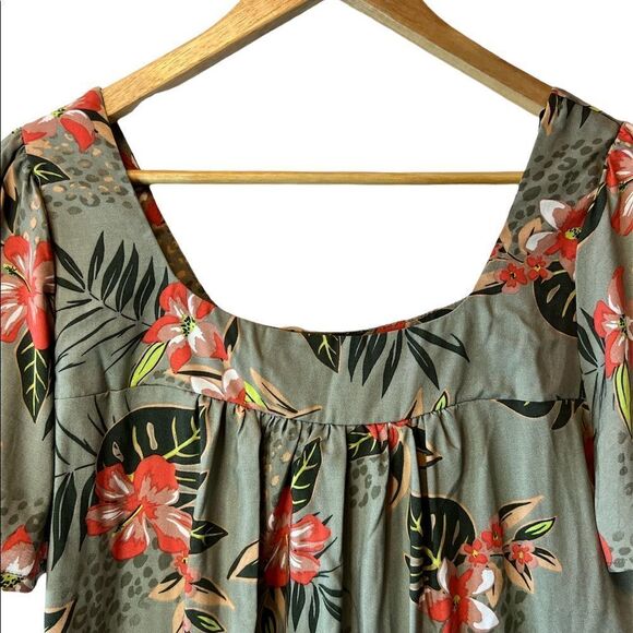 NWT SADIE & SAGE Tropical Print Short Sleeve Top - Picture 9 of 11